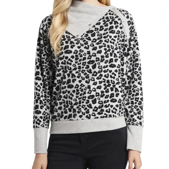 VINCE CAMUTO LEOPARD PATTERN TOP XL - Picture 3 of 3